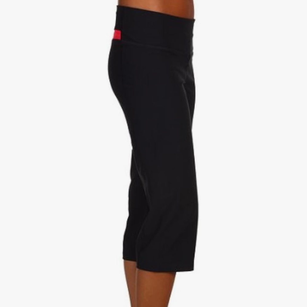 Nike Women’s Capri Yoga Pants - Picture 6 of 7